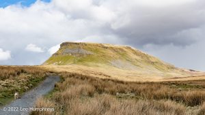 Pen-y-ghent & Plover Hill – Wild Camp #030